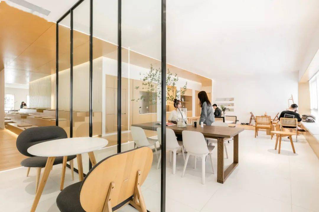 空间|如何成为办公空间设计界中的一股清流？| FF STUDIO【办公室装修V1366期】