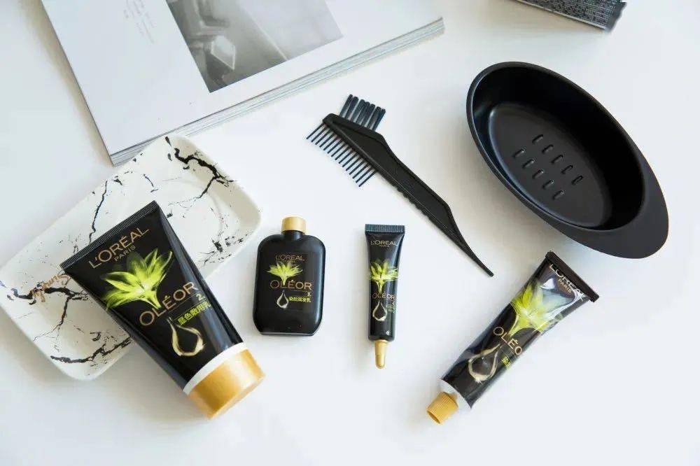 slay|lisa、jennie、虞书欣“拍了拍”你，就问这些slay的发色发饰你们可吗？