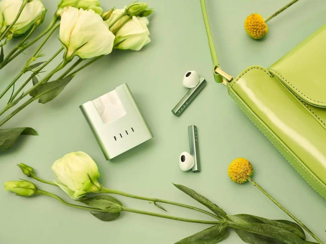 AirPods|时隔3月再送彩蛋，FIIL真无线耳机新色开售！