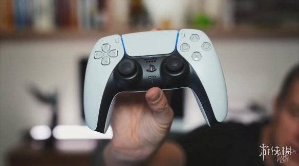 ps5手柄上手演示视频 触感更丰富更沉浸 扬声器更强大