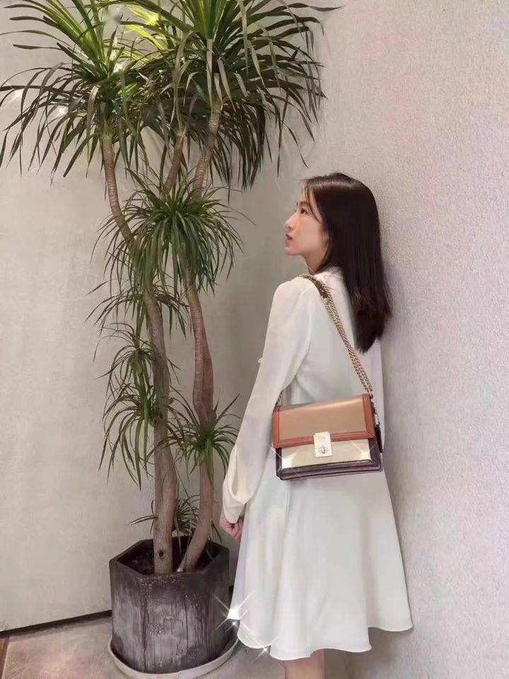 方包|代言人一换，颜值翻一翻？