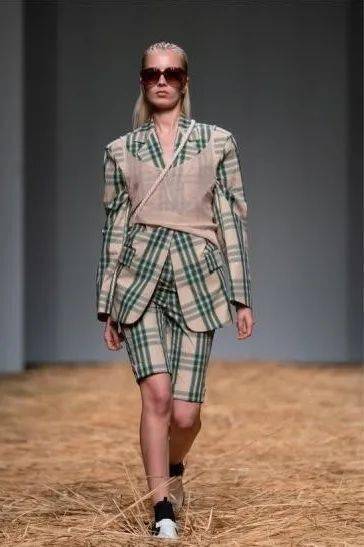 品牌|姐姐们乘风破浪的战袍，原来出自这些深圳宝藏品牌！