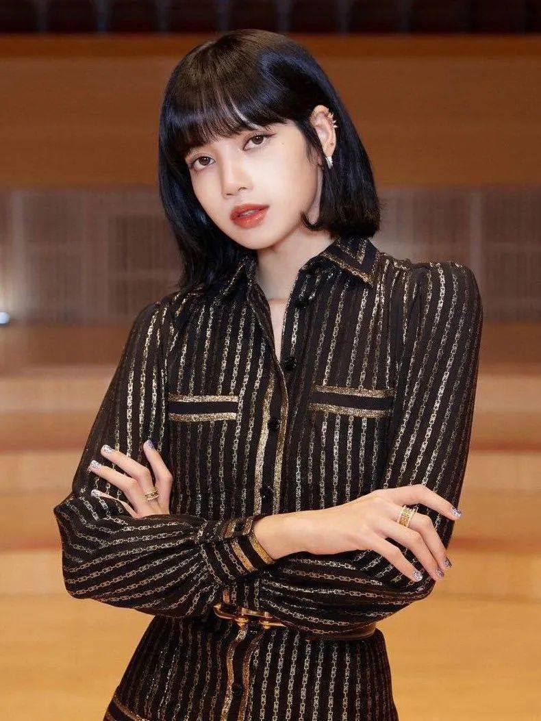 slay|lisa、jennie、虞书欣“拍了拍”你，就问这些slay的发色发饰你们可吗？