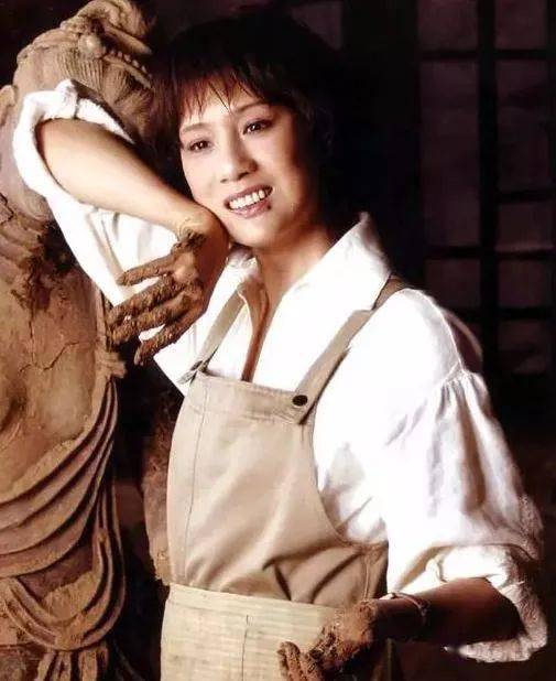 陈道明|被陈道明称赞的女人,再也看不到她的美丽…