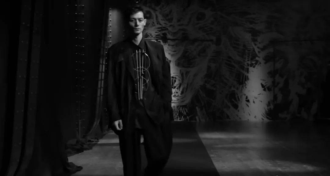 Spring|又是黑压压的一季！（山本耀司?Yohji Yamamoto Spring 春夏男装系列）
