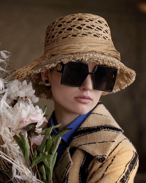 姿势|驾驭「墨镜」的正确姿势来了!这三个款式分分钟起范儿~