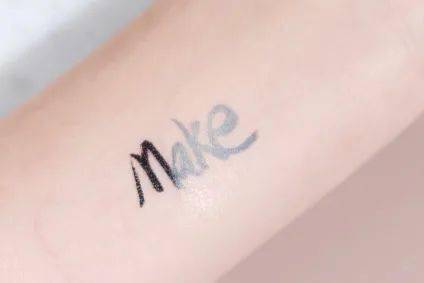 测评|10款热门粉底液测评!Dior居然输给了100+的开价品牌?