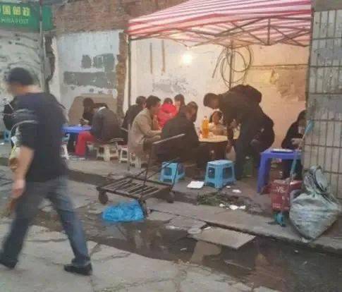 昆明|竟然让外卖小哥跑断腿这几家“凹糟”烧烤店