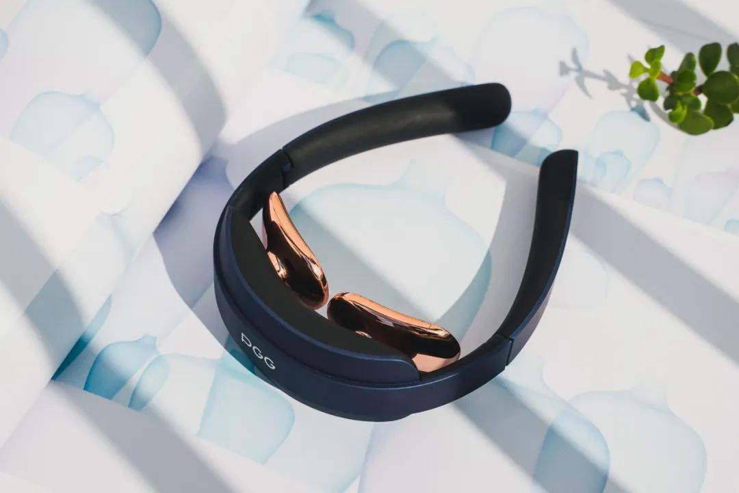 call|众明星打call～！能折叠放进口袋的按摩仪，随时拯救颈椎不适，真舒服！