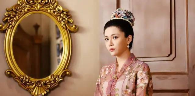 原创很久没有真情实感讨厌一个角色,孙子钧在《小娘惹》做到了!