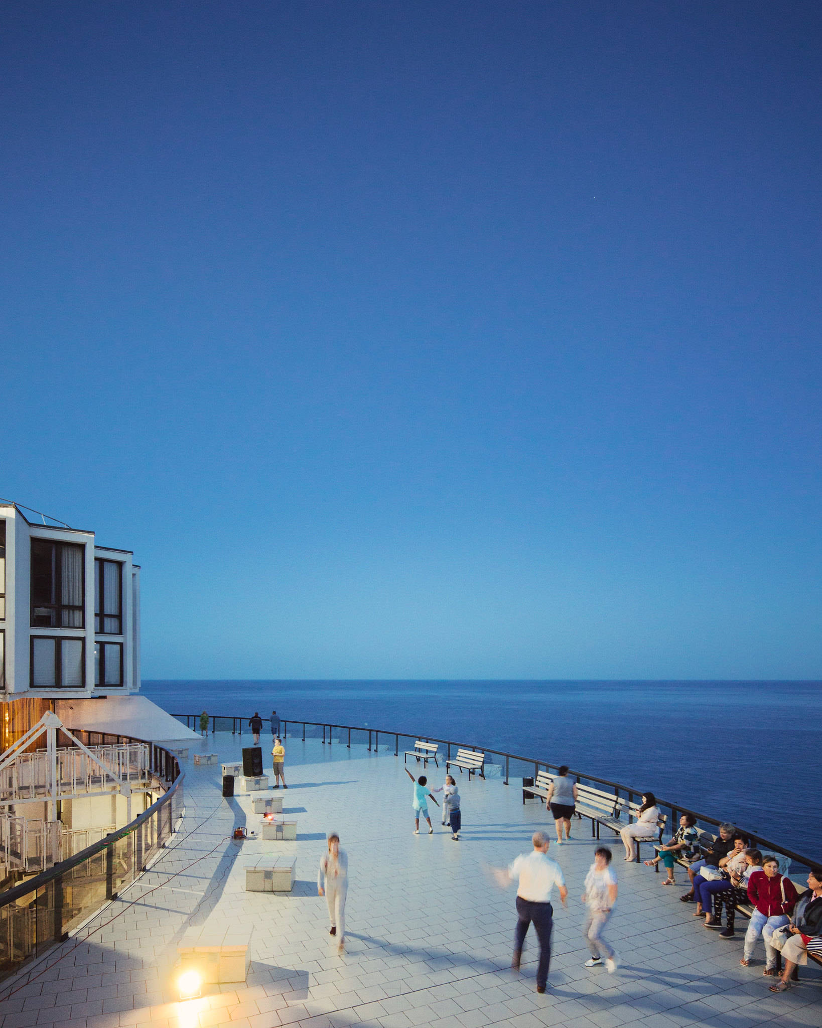 前苏联|摄影师｜章晟：半世纪前的前苏联疗养院，在历史与当下间游走