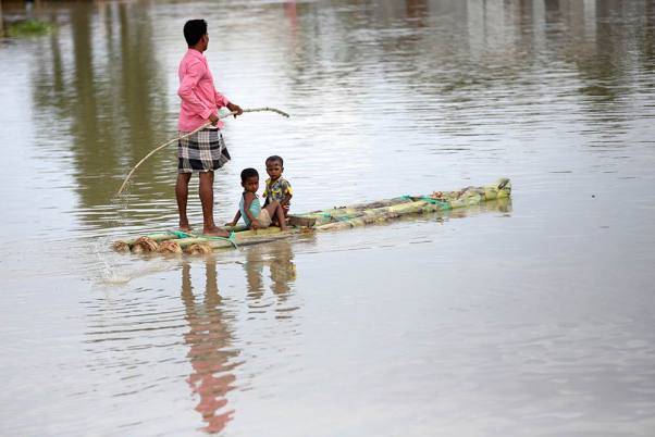 新闻|印媒：印度阿萨姆邦洪水已致700万人受灾
