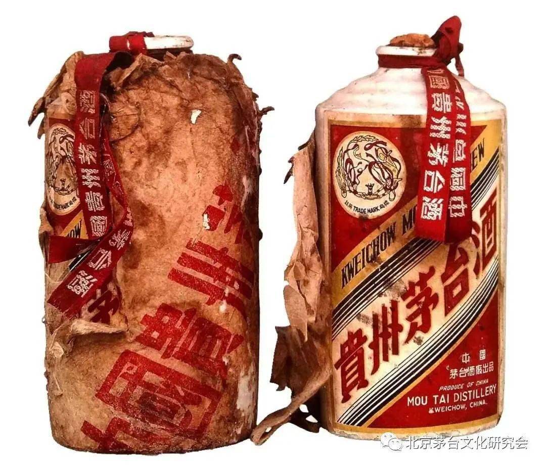 1961年"飞天牌"贵州茅台酒(有红飘带)