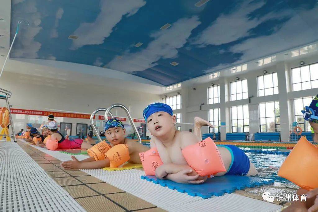 游泳|沾化区:普及游泳教育5年内让小学毕业生全学会游泳