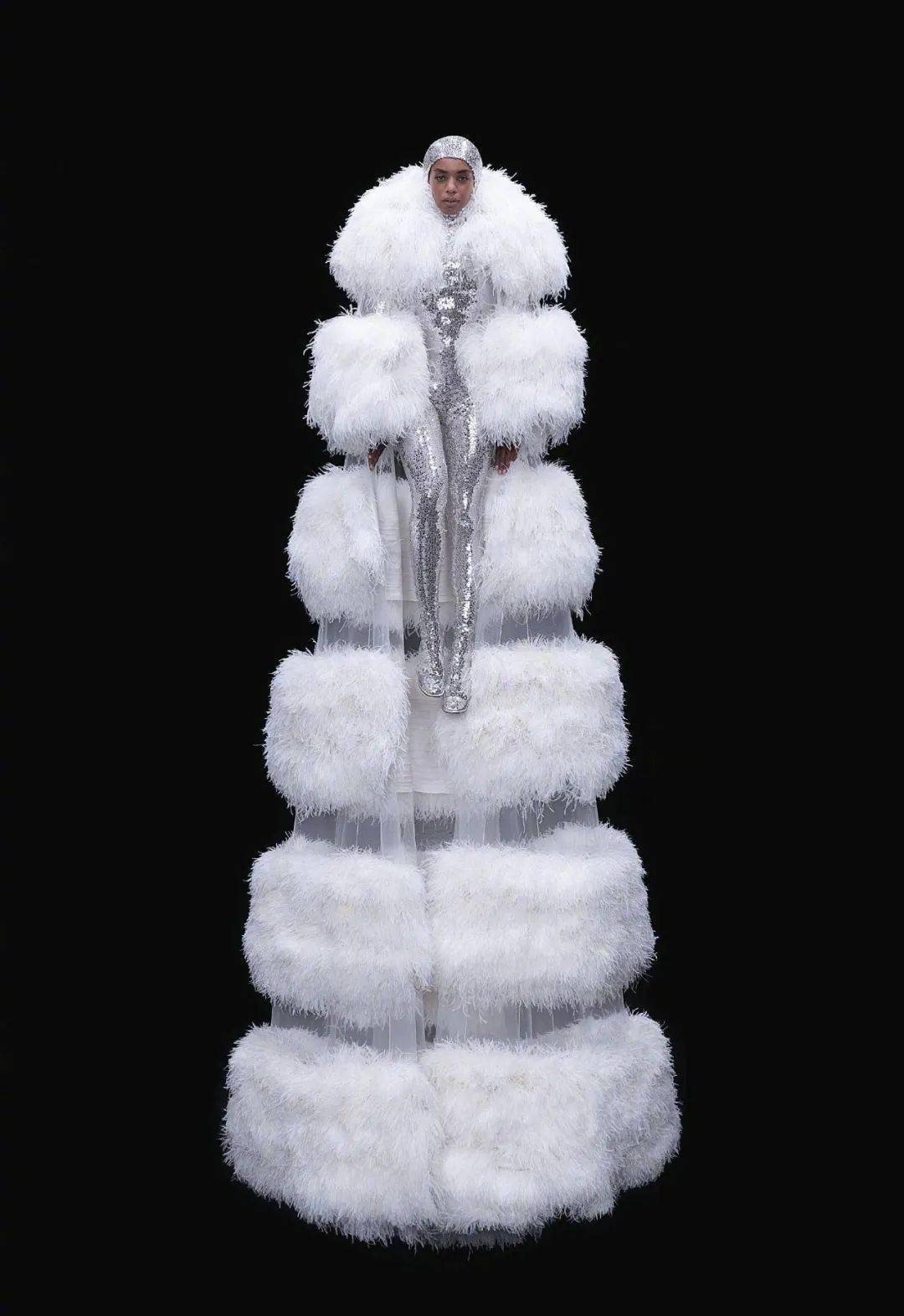 时装|如梦如幻的歌剧魅影,即使不闭上双眼也能看见梦,这一季Valentino高定系列美哭了!