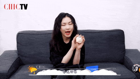 女孩|金靖是如何一步步走入大众视野的？爱笑的女孩运气不会太差