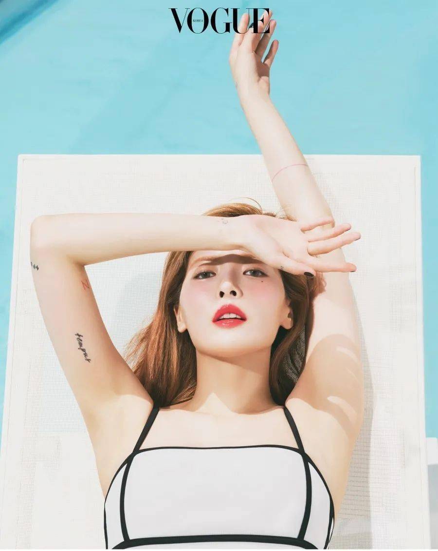 欧尼|摸了金秀贤腹肌的她，连化妆台都被曝光了！