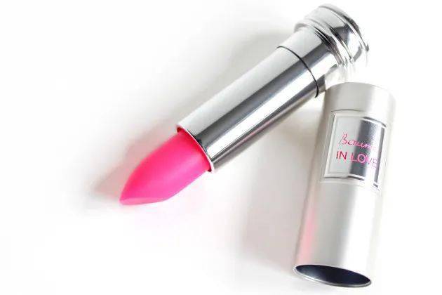 欧尼|摸了金秀贤腹肌的她，连化妆台都被曝光了！