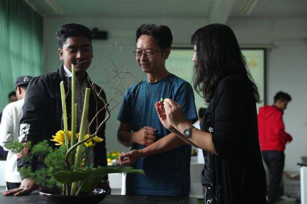 培训|昆明高校为留学生培训技能丰富文化生活