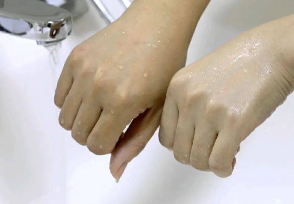 陈数|43岁的陈数演“女配”竟艳压女主佟丽娅,看了她的状态,我果断种草了这个东西......