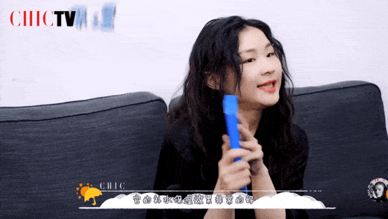 女孩|金靖是如何一步步走入大众视野的？爱笑的女孩运气不会太差