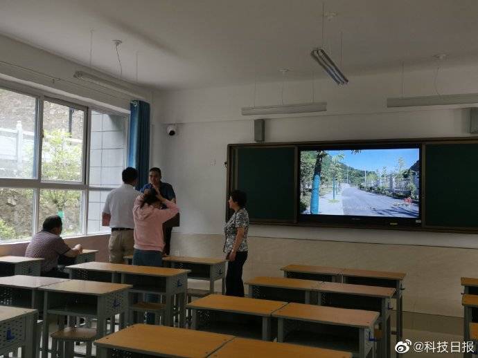 都牛|别人家的中学比大学都牛