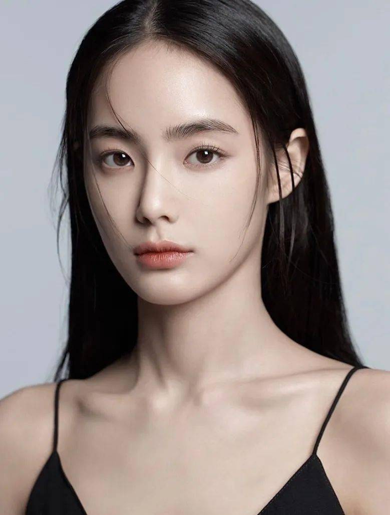 Step|洪秀珠为什么能成为韩国“新一代整容模板”？