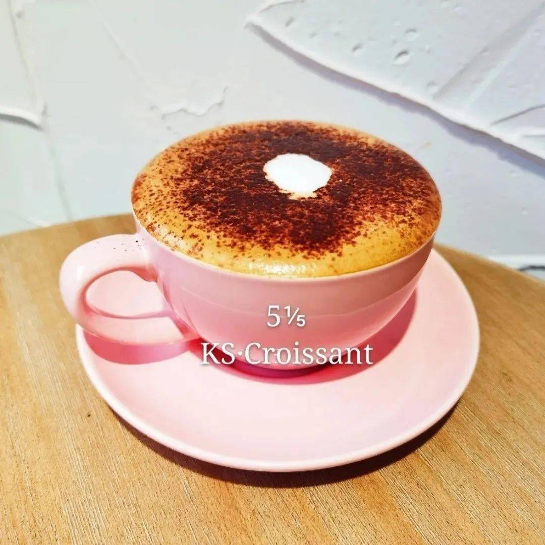 衣服|他把“衣服”卖进可颂面包店，就问香不香？