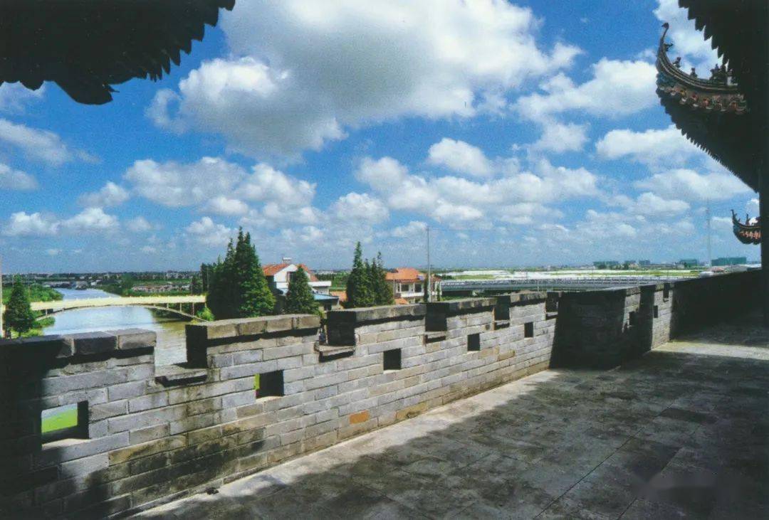 图说奉贤地名:奉城古城墙和李主一烈士纪念碑