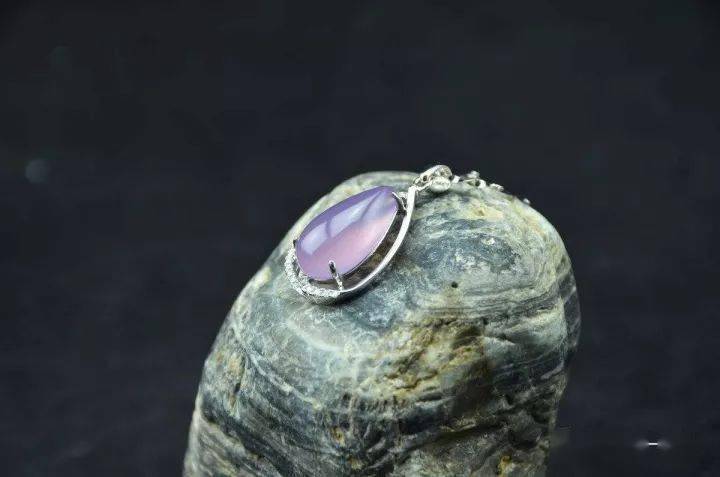 翡翠|这6种玉石廉价却卖相高大上，你有买过吗？