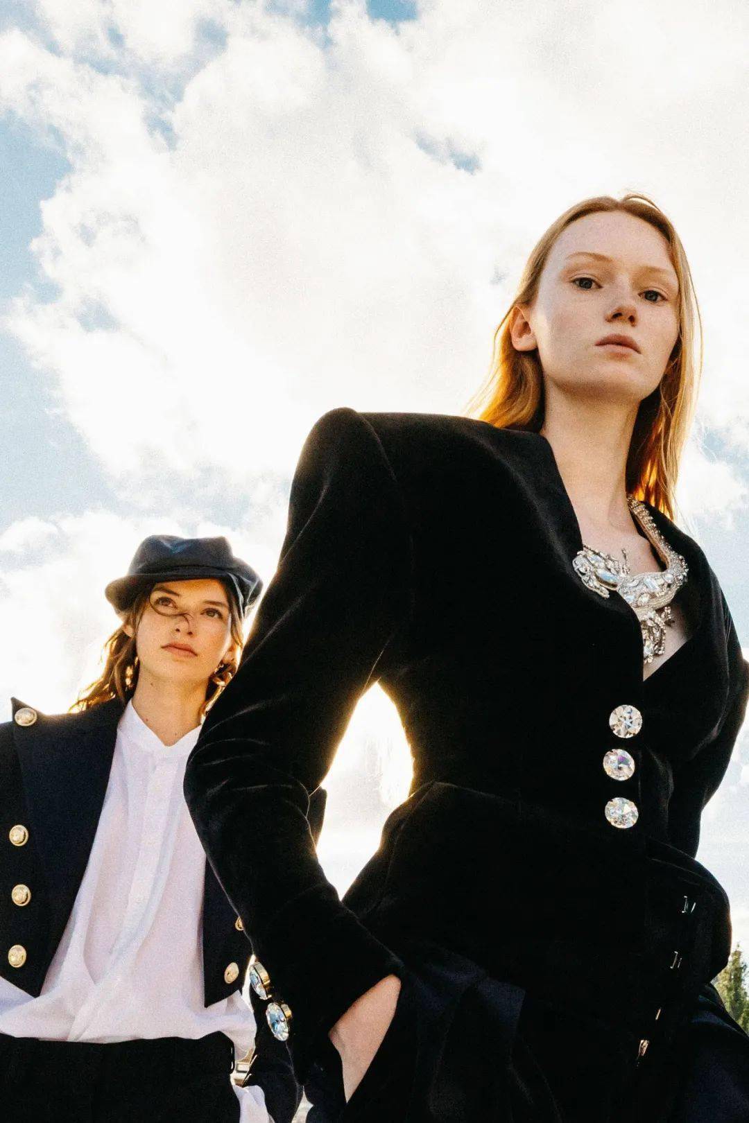 时装周|负重而行的巴黎高定时装周,怎么做才能逆天改命?