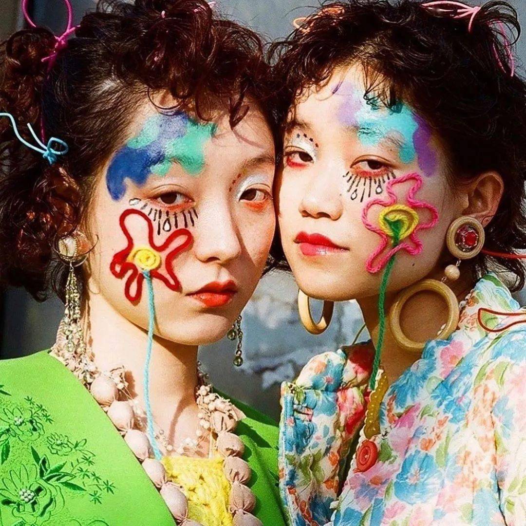 指甲|不再迷恋BLACKPINK的美甲， 我已亲自安排上3D美甲！