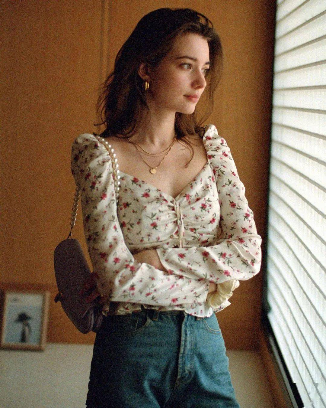 Louise|浓 颜 系 美 人，绝！