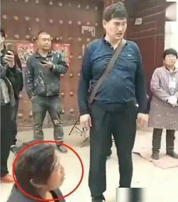 大衣哥家被别人堵要钱 76c49be38efa4b8ba3049e327e08148b.jpeg