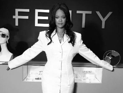 经营|快钱容易赚，明星变网红