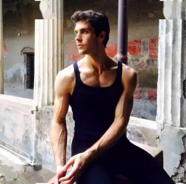 罗伯托·波雷|这个舞台上的王子,绝对秒杀一切小鲜肉!