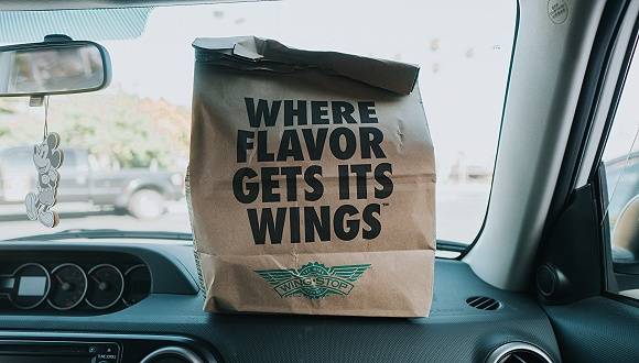 兼职外卖骑手的大学生:被误导办理消费贷,离