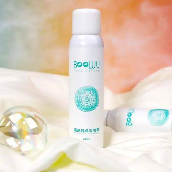 肌肤|皮肤油腻的元凶竟是它！补水保湿，99%的人用错了！