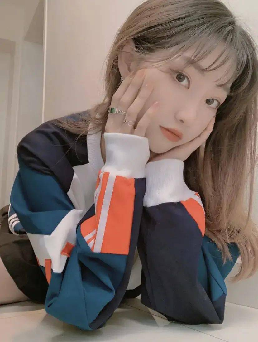 下巴|圆脸的赵丽颖、赵露思都在凹的“娇憨感”，让你男女通杀！