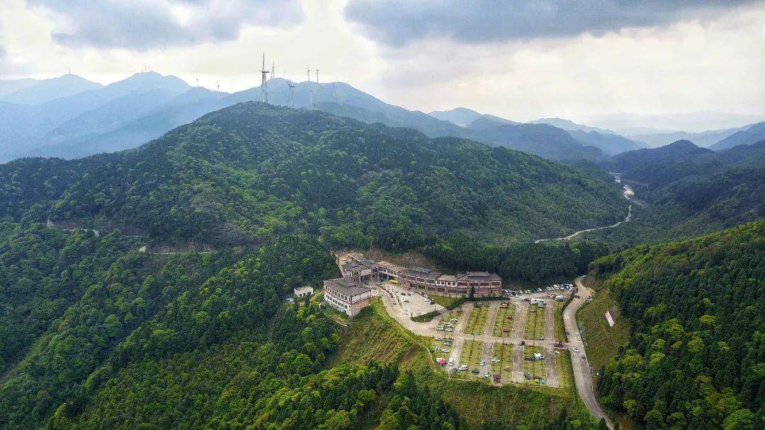 【景区公告】关于大容山景区规范露营场地,清理整顿停车场长期滞留