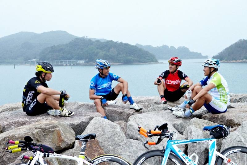 疫情|“头盔热”持续，东莞这家老牌外贸企业开拓国内市场，订单暴增