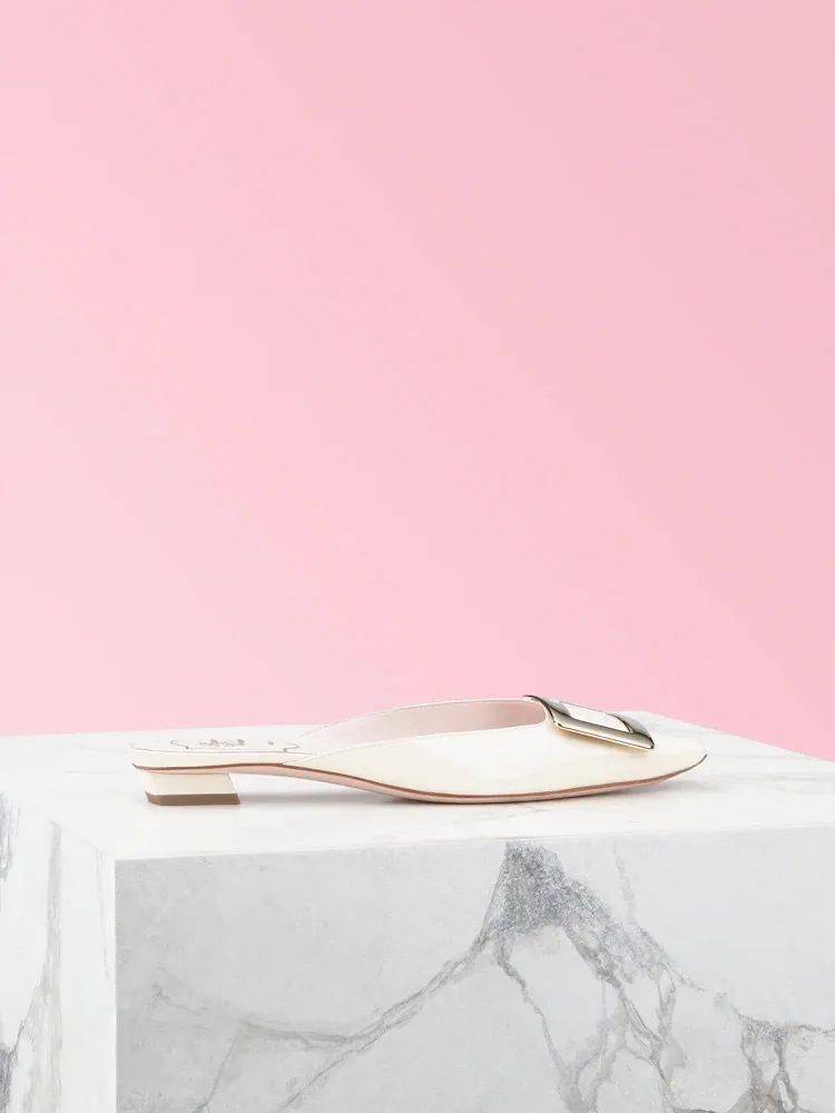 Roger|骨灰级经典Roger Vivier方扣鞋，又出了绝美新款！