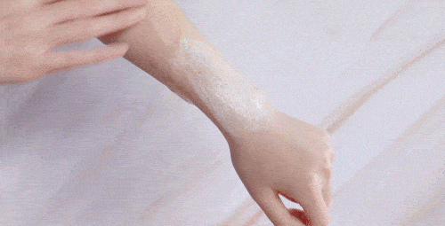 角质|薇娅吹爆的这款磨砂膏,我替你们试了,用完蚊子能在背上劈叉!