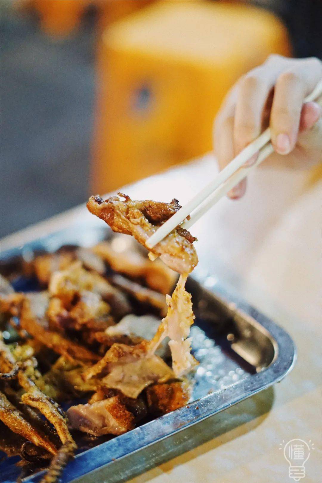 烧烤|才有夏天快乐味道！挤满人的“堕落街”夜排档