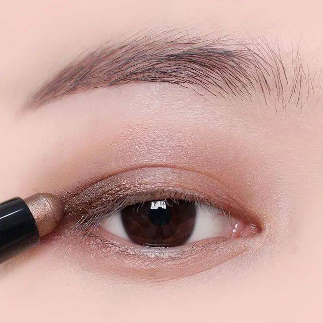 橘色|金请夏绝美回归！彩色眼影也能消肿又好看！