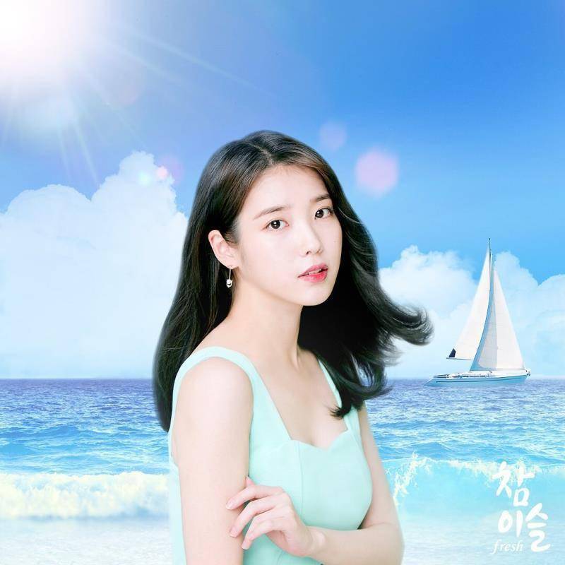 ​IU×真露烧酒广告图再上线，夏日海边度假也要