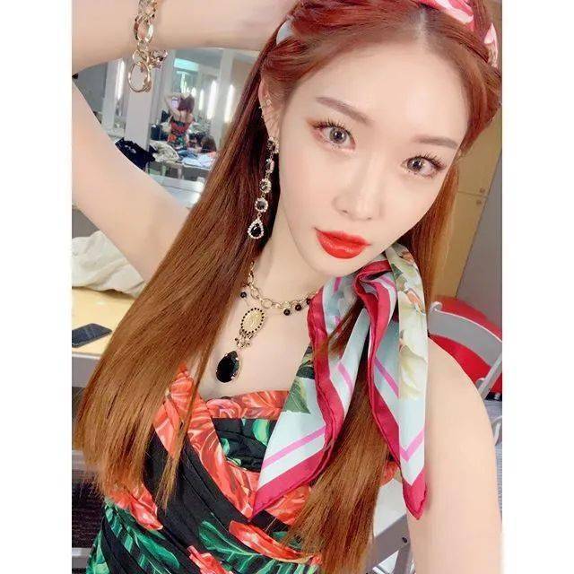 橘色|金请夏绝美回归！彩色眼影也能消肿又好看！