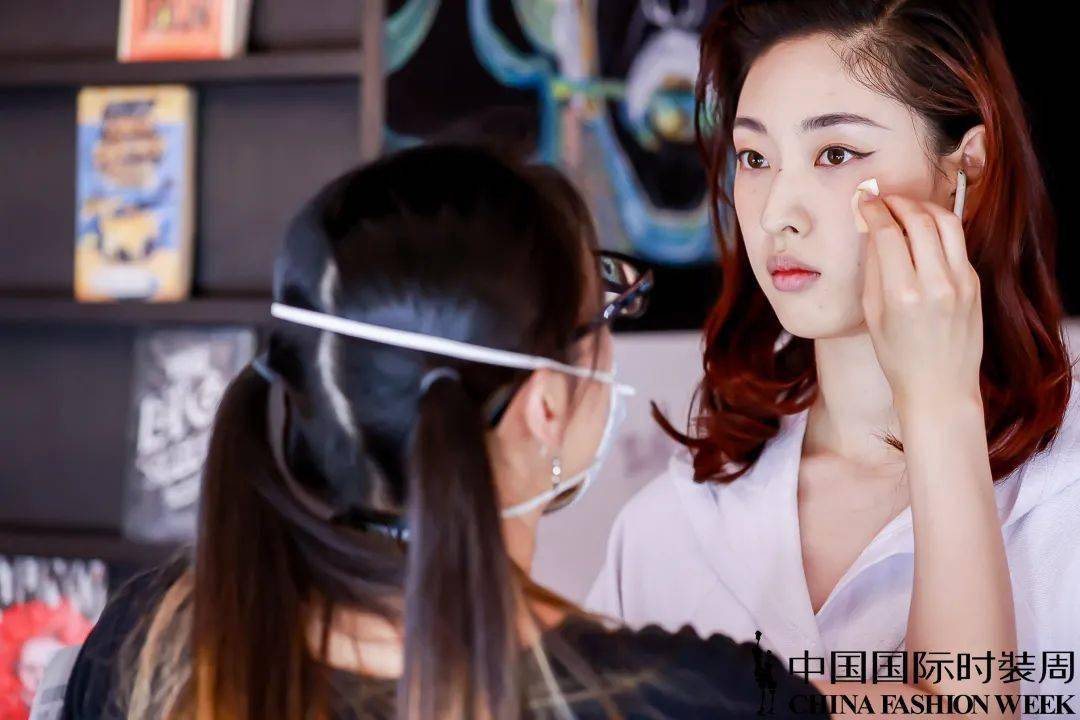 系列|田霖精彩演绎VERO MODA2020早秋系列，可盐可甜，风格自由变换美到了！