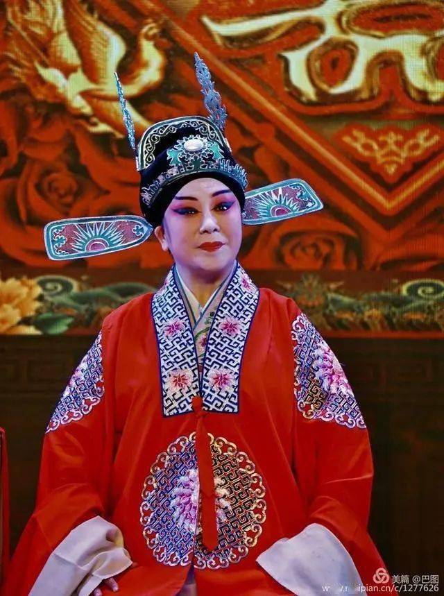 朱雪娟(饰演剧中掌赛珠一角):洛阳曲剧院国家一级演员,中国戏剧家