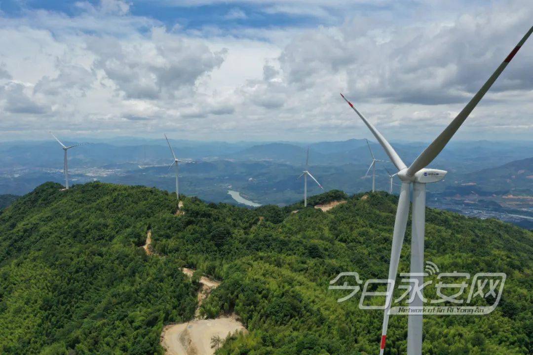 半岛体育app三峡新能源永安贡川风电场首批风电机组正式并网发电(图2)